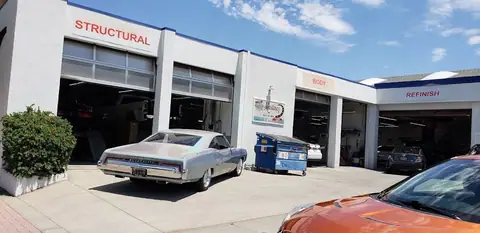Martinez Auto Body Shop in Martinez