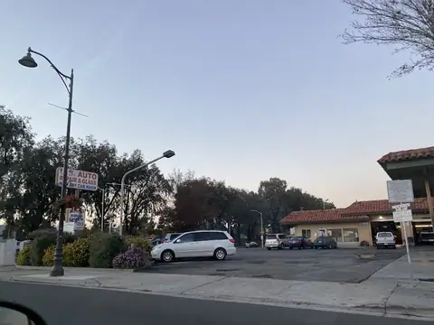 US Auto Repair & Glass in Menlo Park