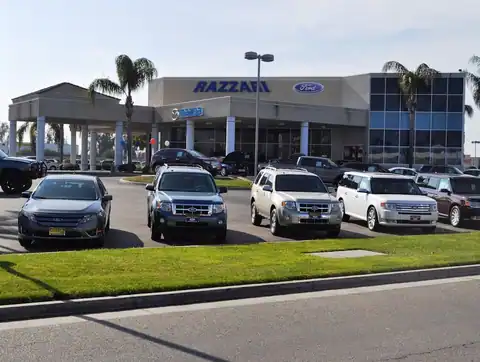 Razzari Auto Centers in Merced
