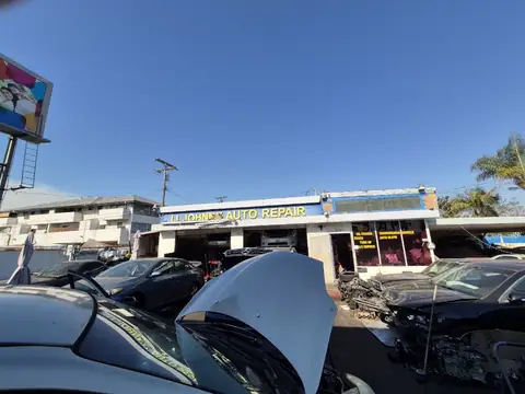 Johnny Auto Repair in Midway City