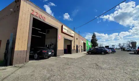 Cisneros Auto Service & Smog in Modesto