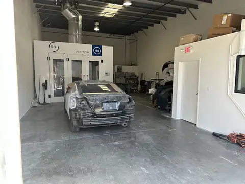 DKN America's Body Shop in Modesto