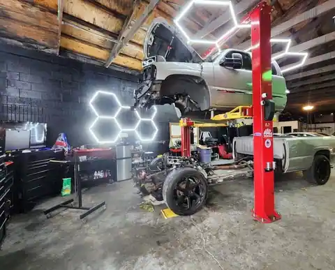 Payless Auto Body in Modesto