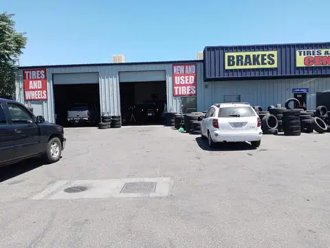 Tire and Wheel Center in Modesto