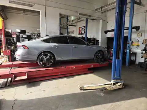 paradise tire auto service in Modesto
