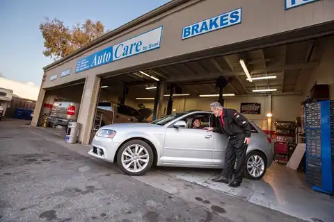 Susi Auto Repair in Monterey
