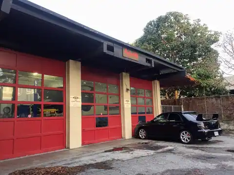 Auto Headquarter in Mountain View