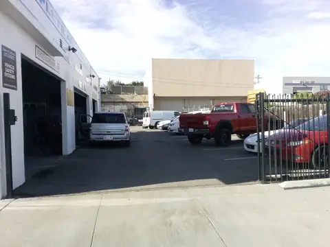 Victoria's Auto Repair in National City