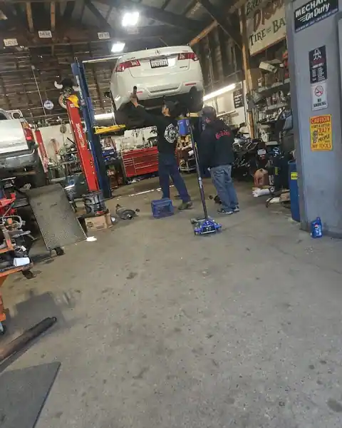 Muffler & Brake Barn in Nevada City