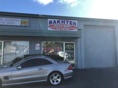 Bakhter Auto Body & Repair in Newark