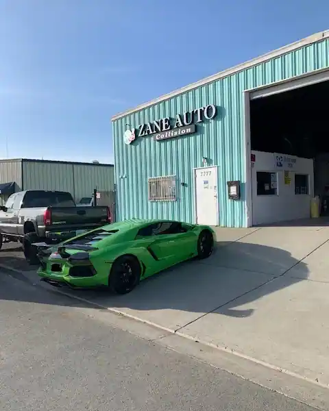 Zane Auto Collision in Newark