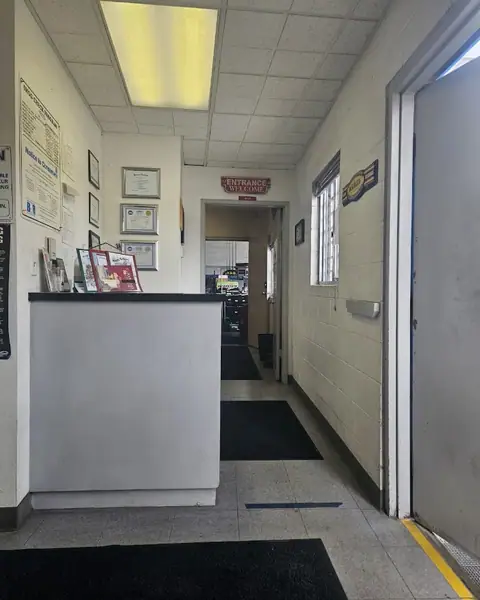 Auto repair in Oak View, CA