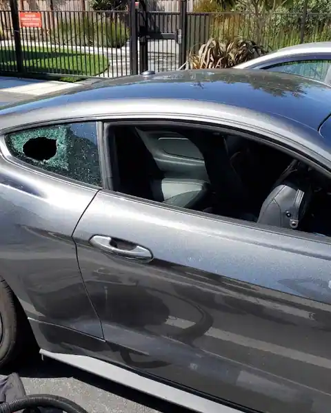 ANYHOUR AUTO GLASS in Oakland