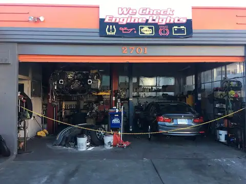 Community Auto Center in Oakland