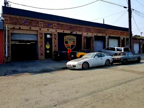 Eason Auto Works in Oakland