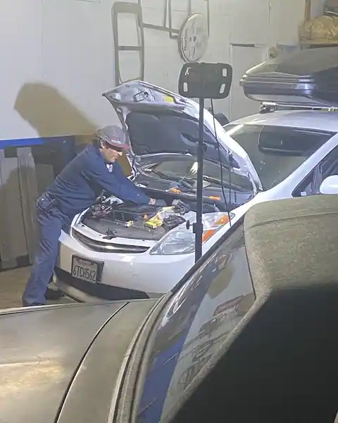 Enrique's Complete Auto Repair in Oakland