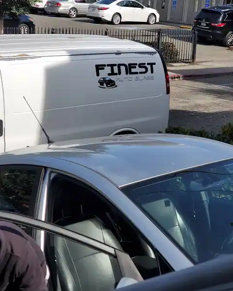 Finest Auto Glass in Oakland