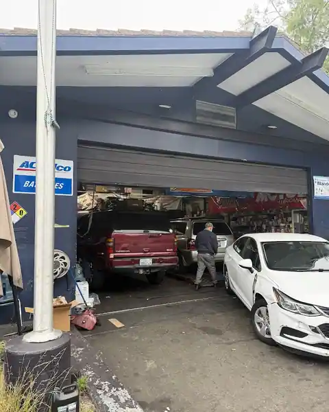 Montclair Auto Shop in Oakland