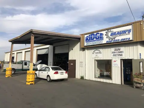 Braun's Auto Service and Ridge Transmission in Oroville