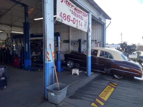 Juan's Muffler Shop in Oxnard