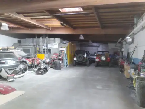 Oxnard Auto Body LLC in Oxnard