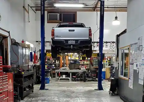 Glenn's Auto & Truck Repair in Petaluma