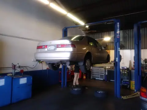 Out West Garage in Petaluma