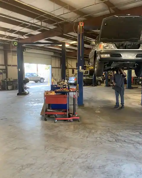 R & R Automotive in Pinedale