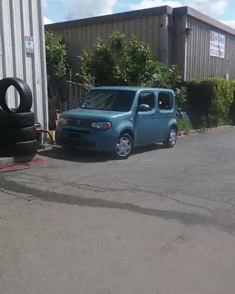 J & B Automotive in Pittsburg