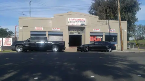 Universal Auto Repair in Pittsburg