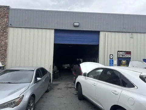 wolves auto paint & collision in Pittsburg
