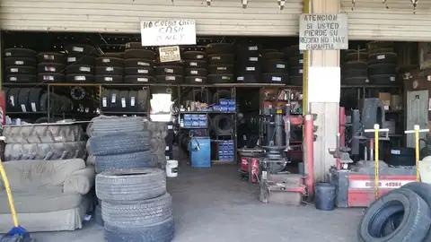 A & R Tire Shop in Porterville