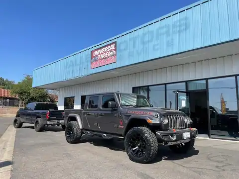 Universal Tire and Wheel in Porterville