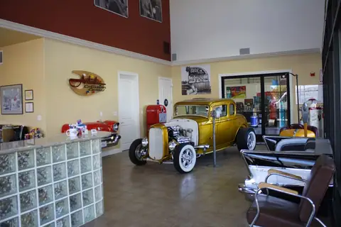 Kniesel's Collision - Rancho Cordova in Rancho Cordova