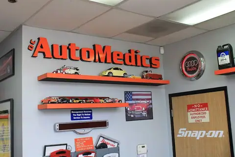 OC AutoMedics-Mercedes BMW Porsche Audi VW Land Rover Jaguar in Rancho Santa Margarita