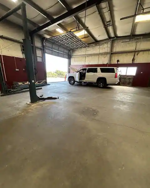 Eli's Garage in Red Bluff