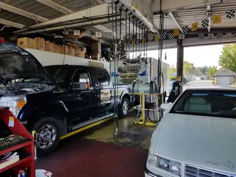 Cassidy's Auto Lube in Redding