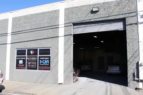 5 Stars Auto Body Repair in Redwood City