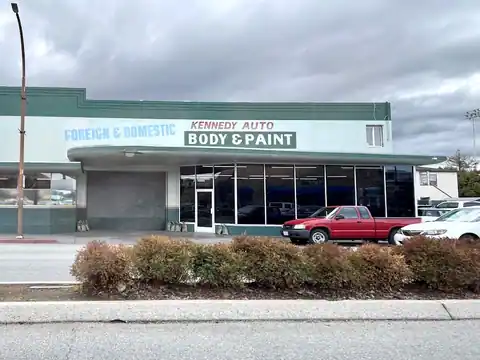 Kennedy Auto Body & Paint in Redwood City
