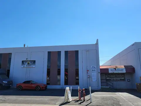 V&V Bros RVs and Trailers Parts and Services in Redwood City
