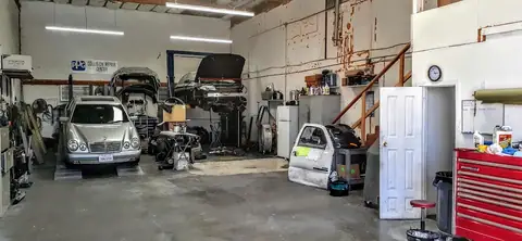 Reyes Body & Frame in Richmond