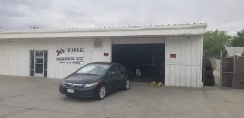 Jr's Tires in Ridgecrest