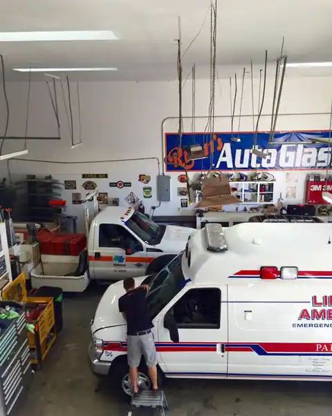 Ryan's Auto Glass in Ridgecrest
