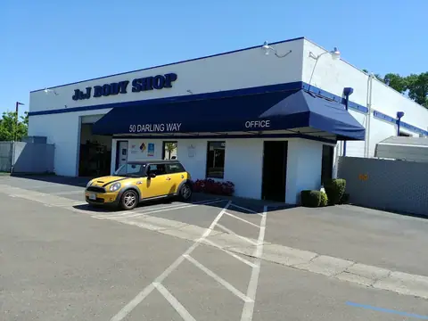 J & J Body Shop in Roseville
