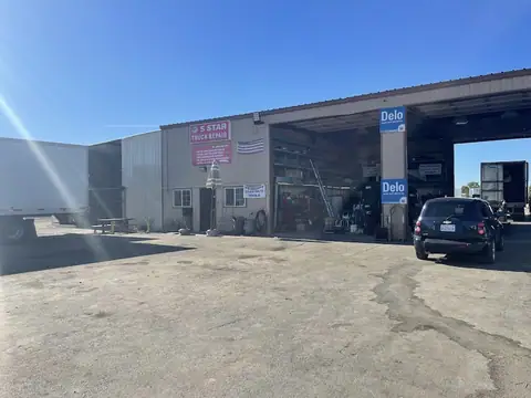 5 STAR TRUCK REPAIR in Sacramento