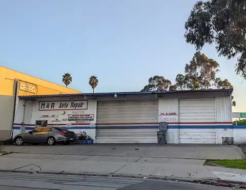 M & R Auto Repair in Salinas