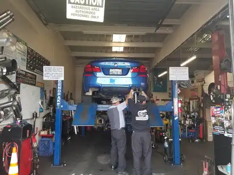 SALINAS MUFFLER & AUTO REPAIR in Salinas