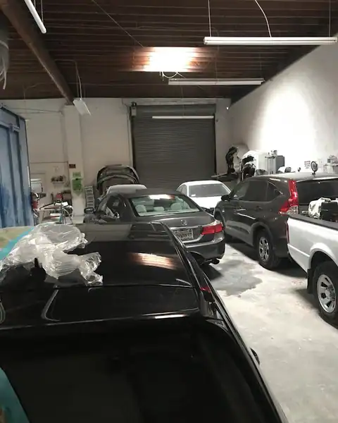 A & Z Auto Body Shop, Inc. in San Bruno