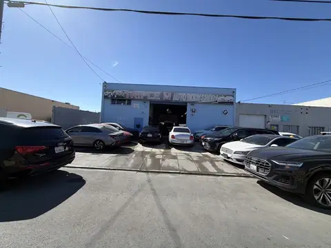 Triple M Auto Body Shop in San Bruno