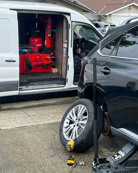 FZ mobile tire roadside service in San Carlos
